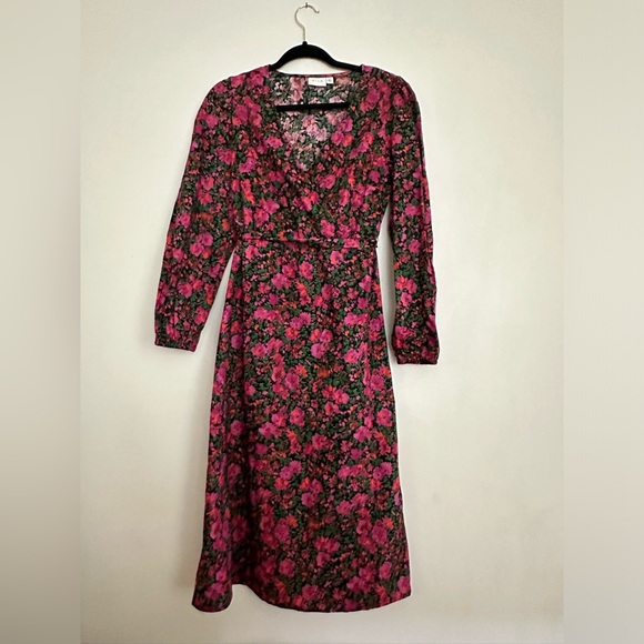 VILA Dresses & Skirts - Vila Black Dress With Fuchsia Floral belted Maxi Dress